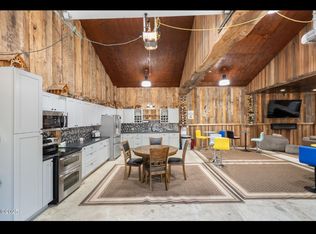 19435 Derrick Rd, Cloverdale, OR 97112