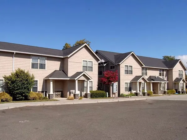 450 Midway Rd, Medford, OR