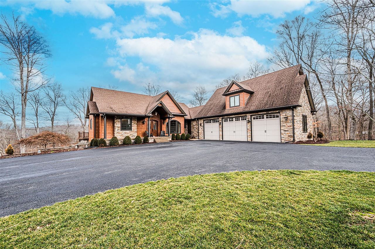 94 Hurt Ln, Scottsville, KY 42164 | Zillow