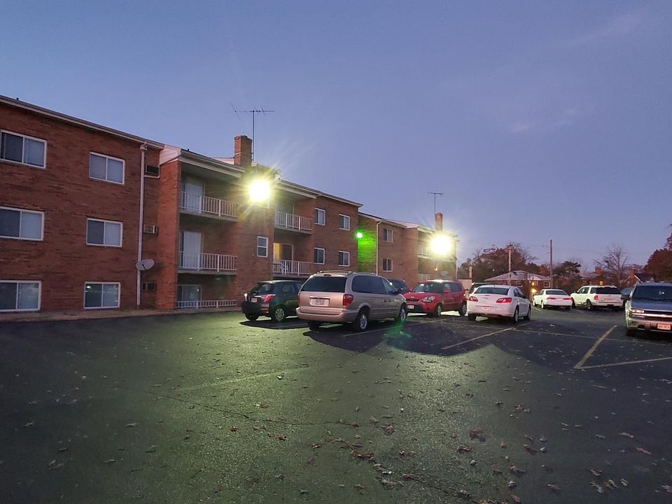 1st image of 3203 Midway Ave #2