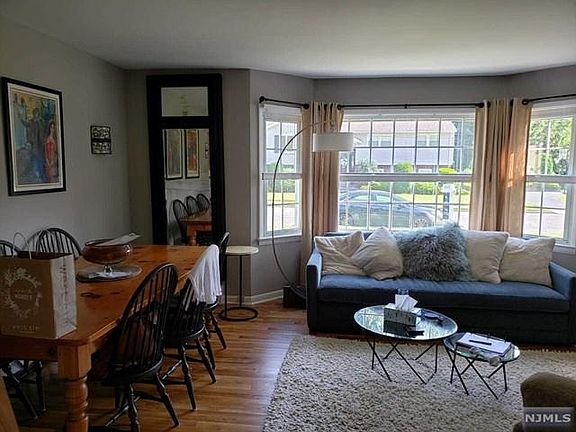 3rd image of 9 Glenn Ct #B