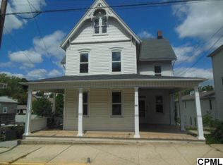 56 W Main St, Windsor, PA 17366