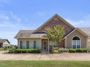 710 Sweetwater Dr, Pearl, MS