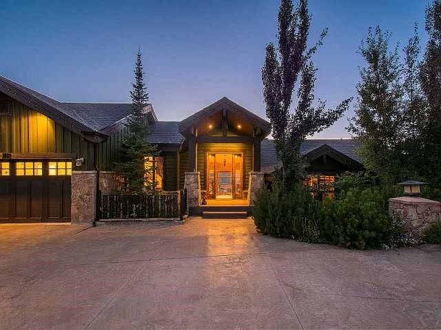 1st image of 3892 Solamere Dr