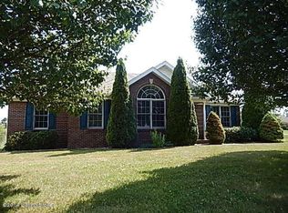 16 Shelby Dr, Taylorsville, KY 40071