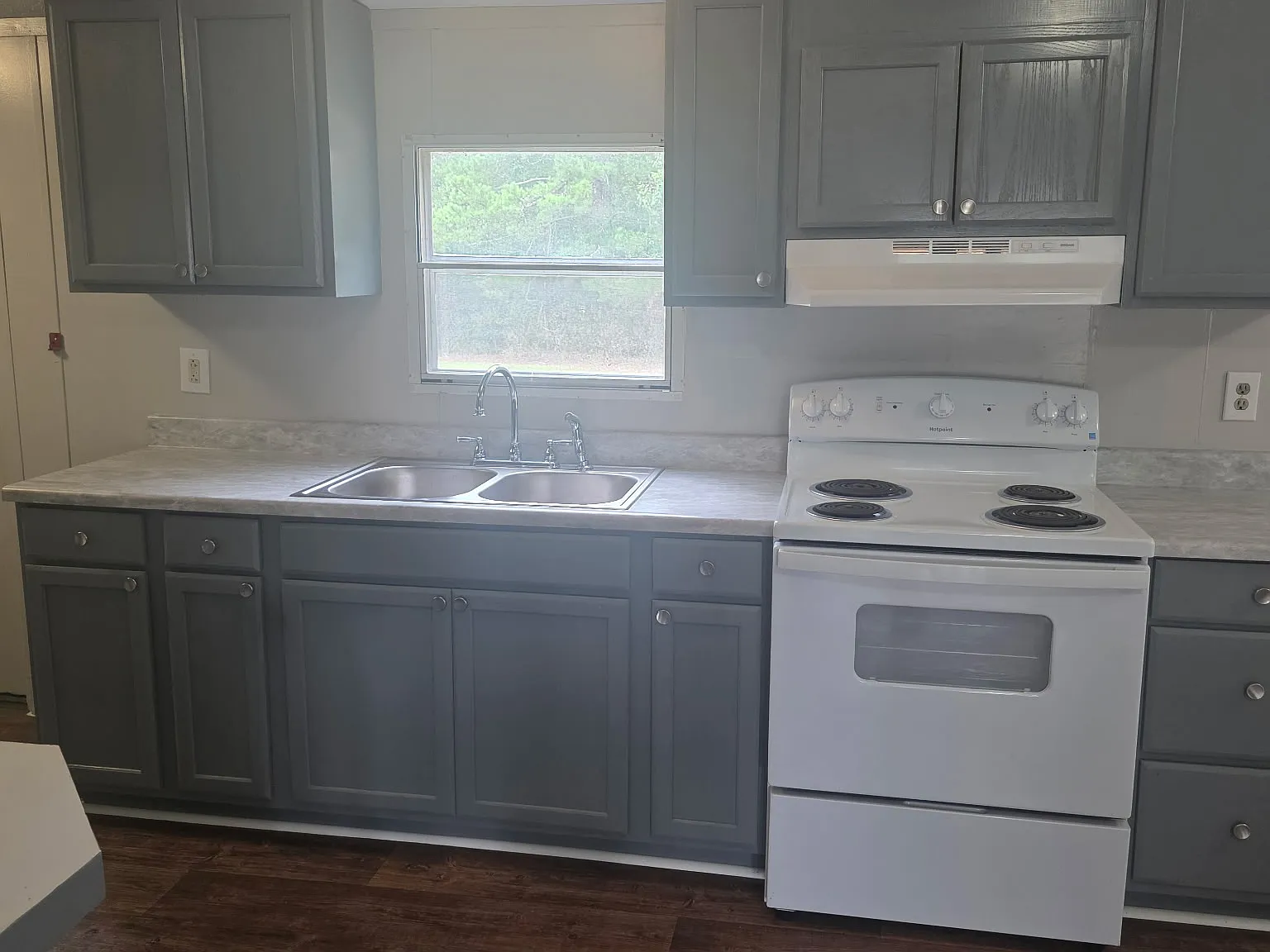 3 bed, 1560 sqft, $1,200 — Photo 2