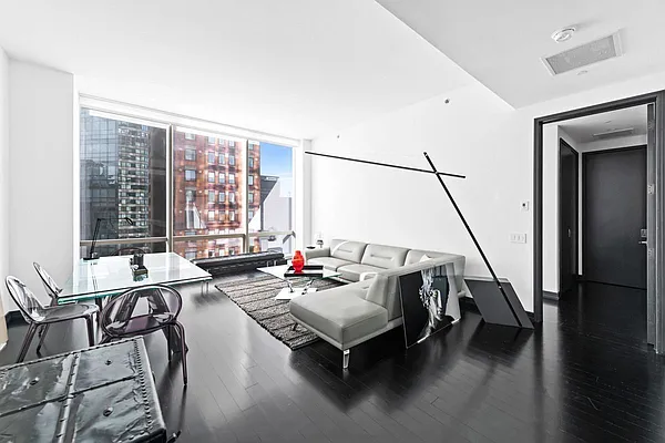 Rented by R New York | media 13