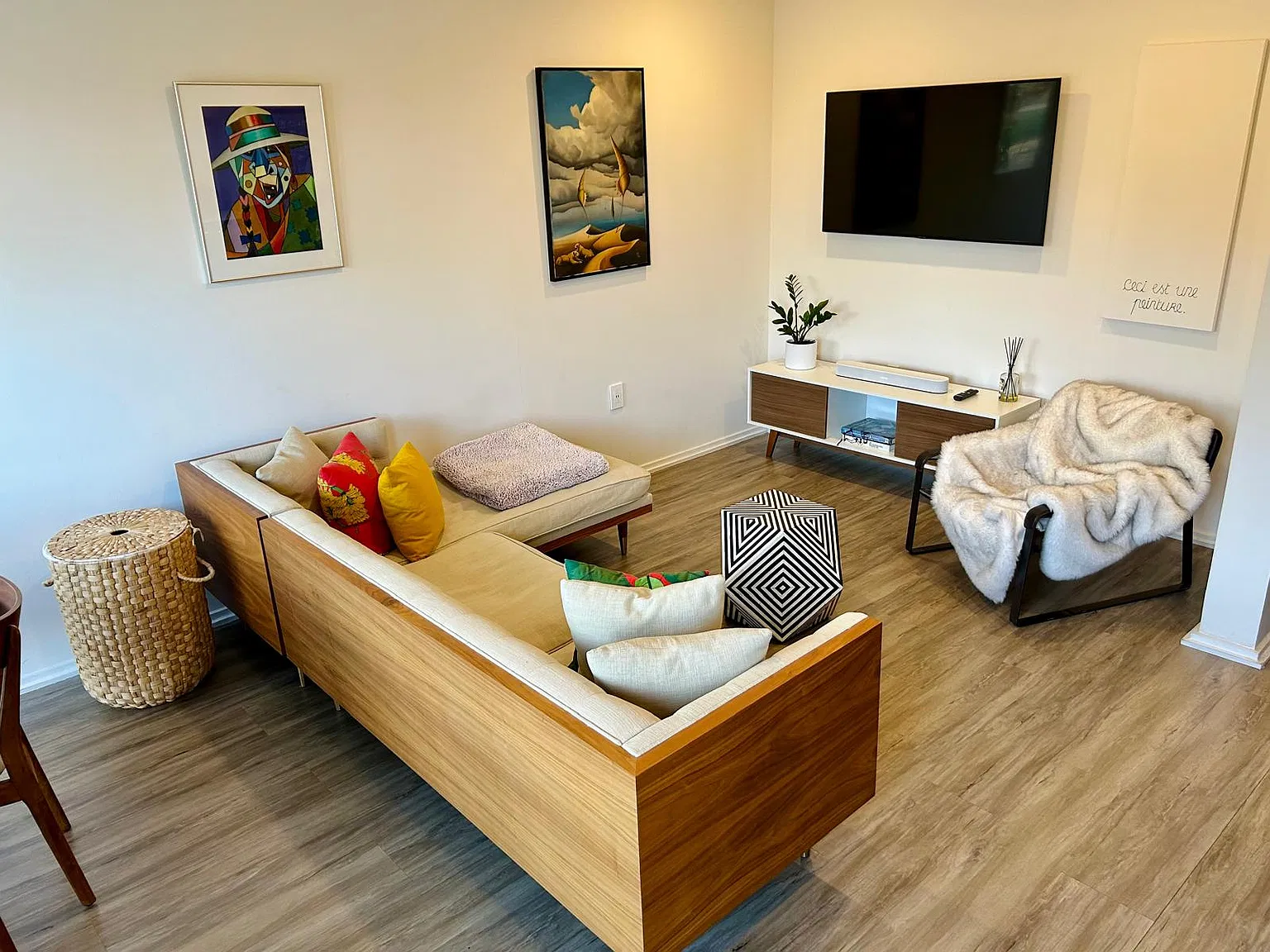 1 bed, 631 sqft, $2,500 — Photo 3