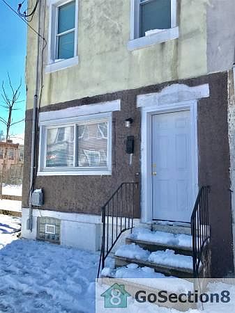 1st image of 432 W York St