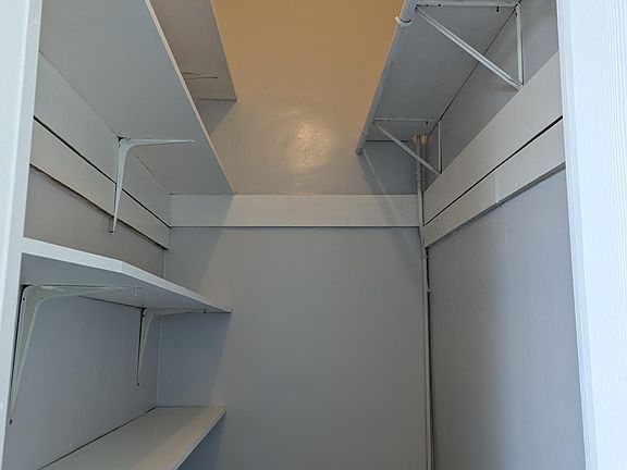 4th image of 1320 Page St APT 6