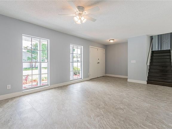 5th image of 8502 Wooddrift Dr