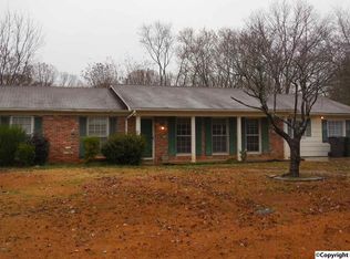 1912 Rhodes St SW, Decatur, AL 35601