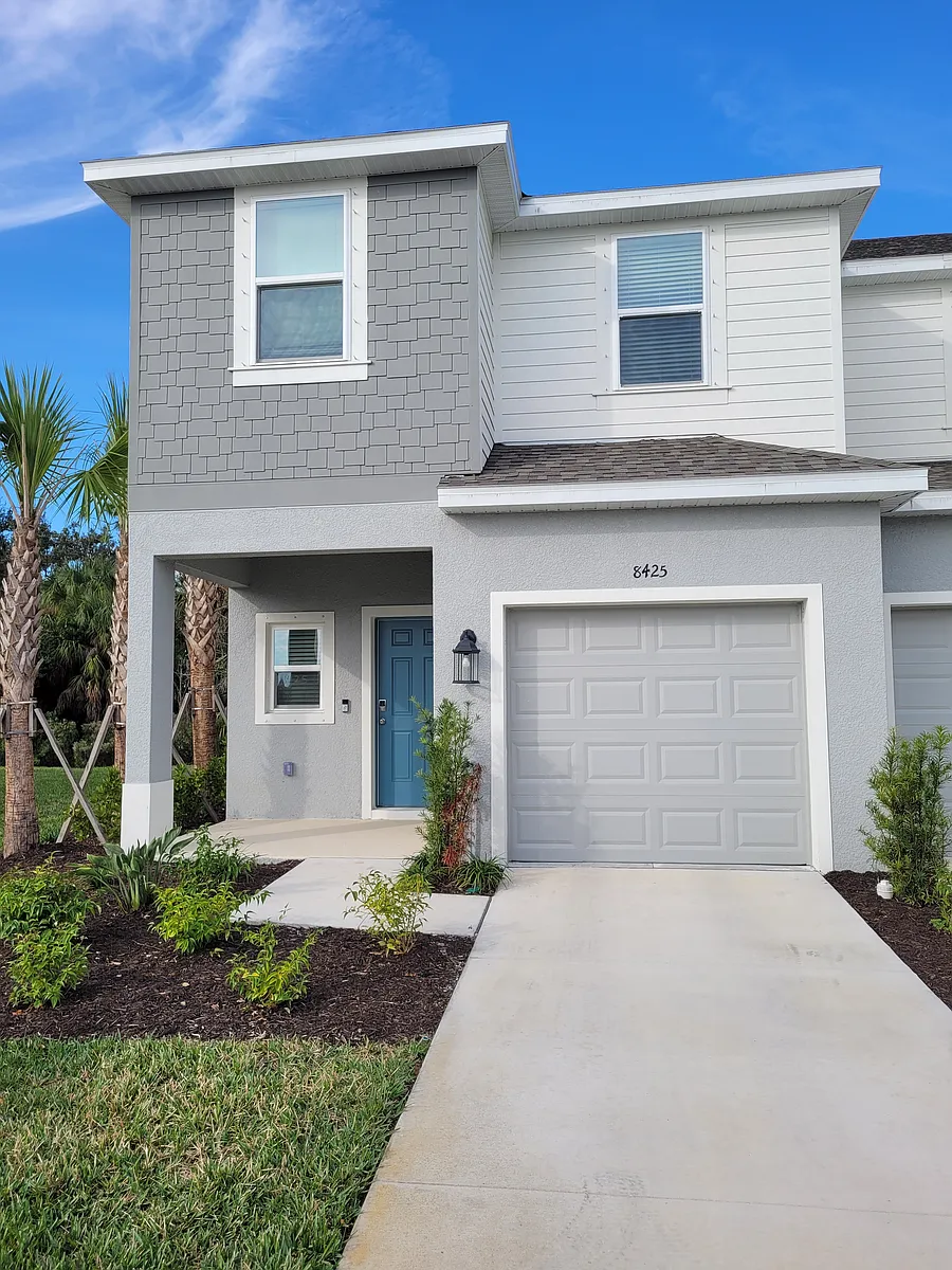 Building Photo - 8425 Lunar Skye St