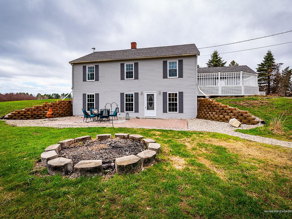 2nd image of 394 Meadow Rd