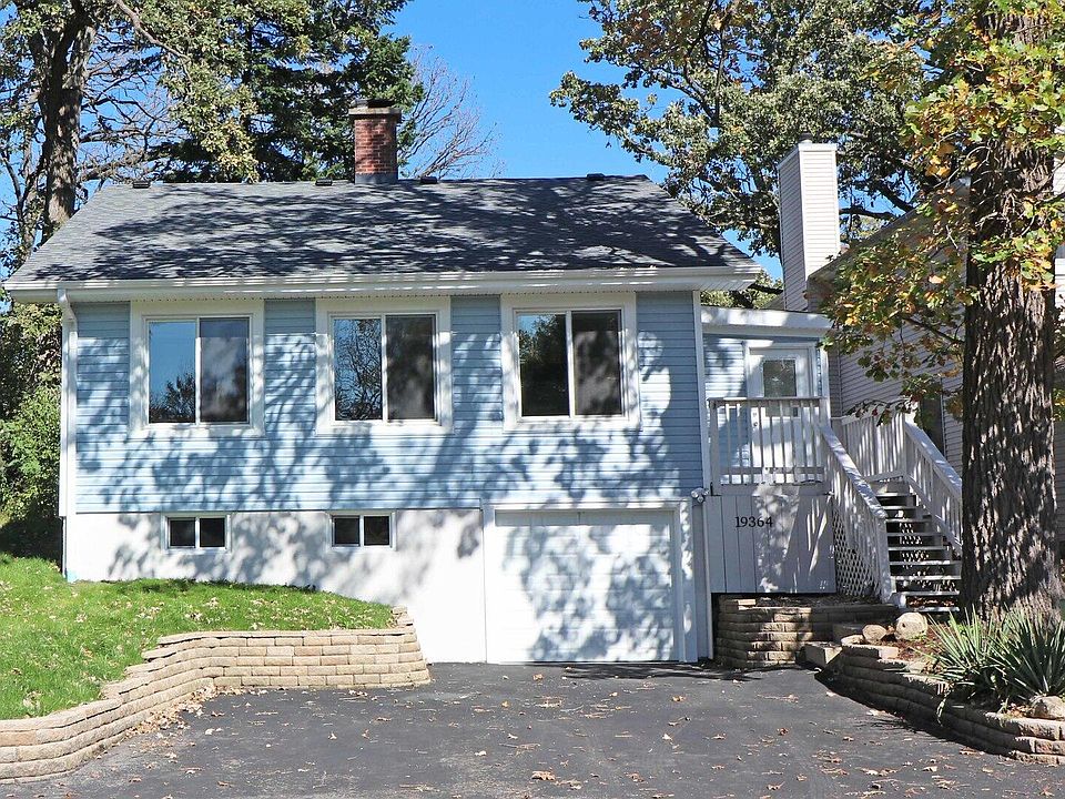 1st image of 19364 W Fairview Dr