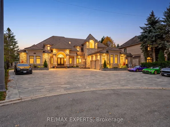 33 Highland Creek Ct, Vaughan, ON L0J 1C0
