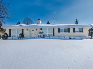 23650 W Bayview Rd, Antioch, IL 60002