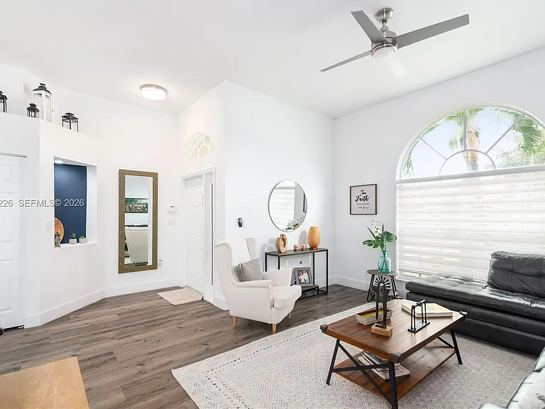 14275 NW 18th Pl — Photo 3