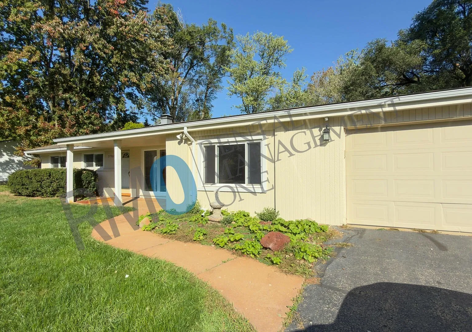 Updated 3 Bedroom Ranch — Photo 1