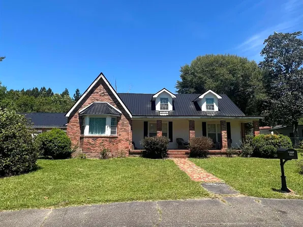 663 E Joseph St, Centreville, MS 39631