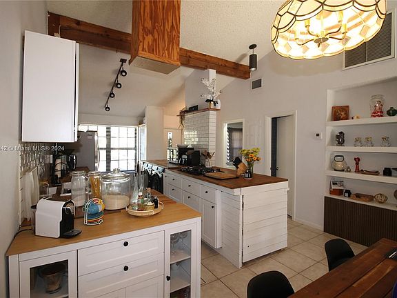 5th image of 10350 W Cypress Ct