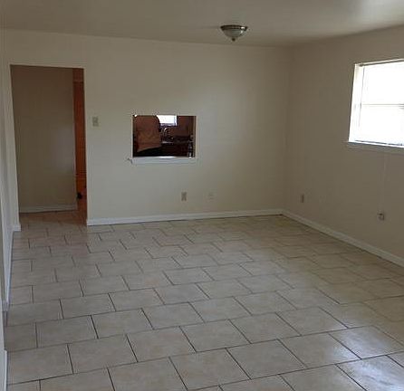 3rd image of 4114 Saint Bernard Ave