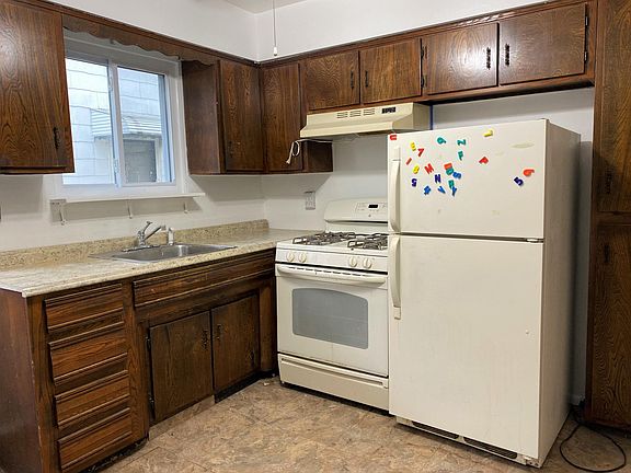 3rd image of 343 Kell Ave