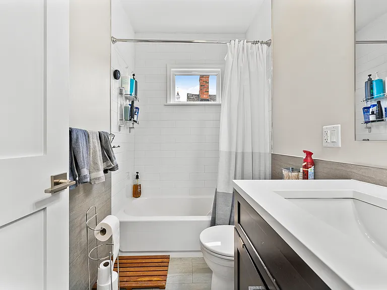 28 Winter St #3 — Photo 13