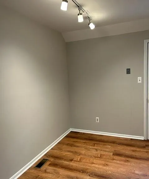 8630 Scottingham Dr — Photo 6