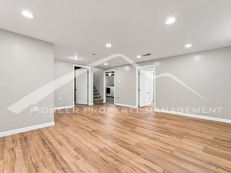 3270 Newport St — Photo 16