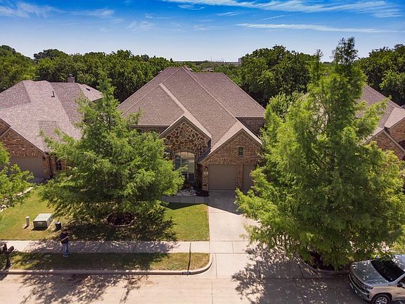 2nd image of 3206 Hamilton Dr