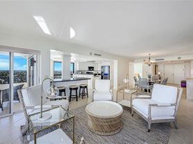 4451 Gulf Shore Blvd N