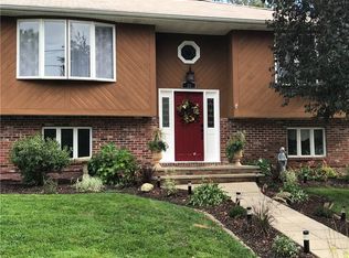 10 Hawkins Blvd, North Providence, RI 02911