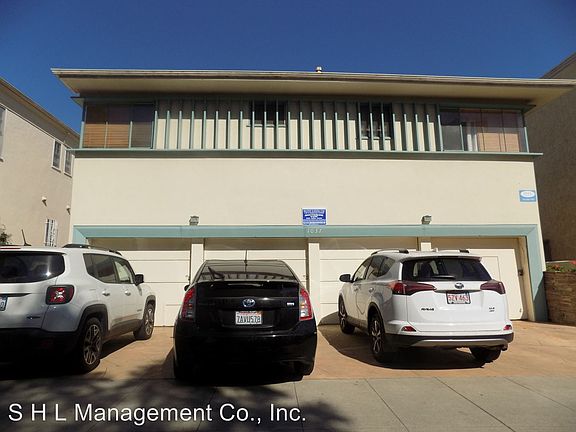 2nd image of 1037 2nd St APT 03