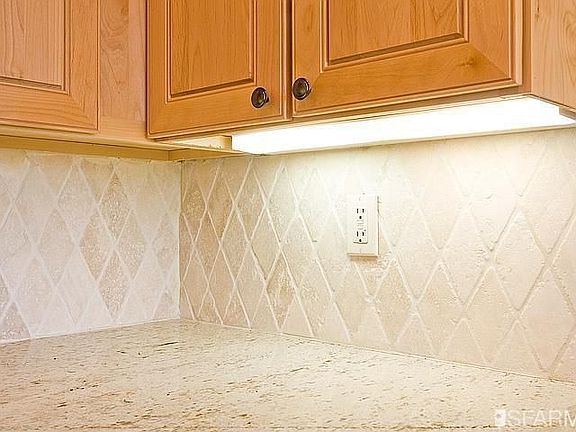 4th image of 198 Dolores St APT 3