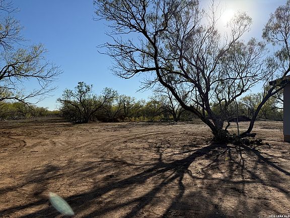 3rd image of 1450 Corgey Rd.