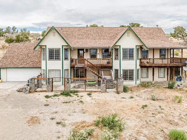 811 Hilltop Dr, Spring Creek, NV 89815
