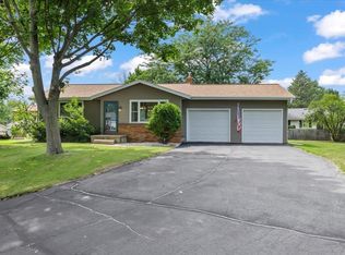 708 Heath Ct, Sun Prairie, WI 53590