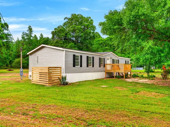 75 Jack Alexander Rd, Poplarville, MS 39470