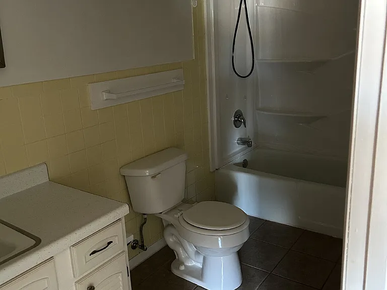 12 Clinton St #1 — Photo 7