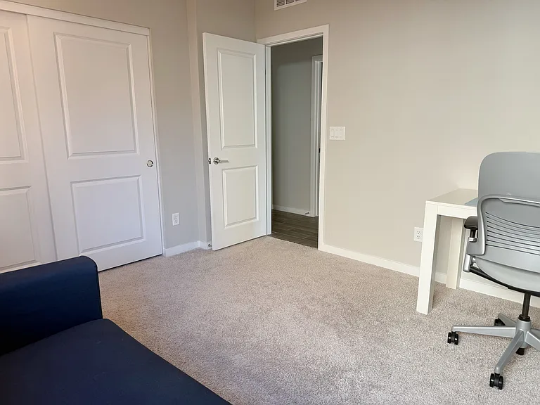206 Seven Valleys Ct — Photo 9
