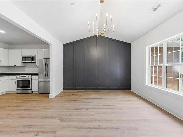 320 Shoal Creek Rd #101 — Photo 7