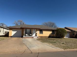 1105 E Ash St, Altus, OK 73521