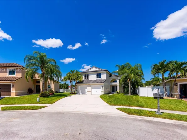 18481 NW 24th St, Pembroke Pines, FL 33029