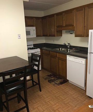 3rd image of 5333 Waterbury Dr APT 301