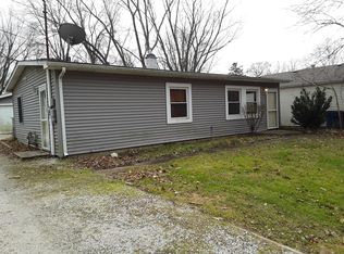 311 Michigami Trl, Porter, IN 46304