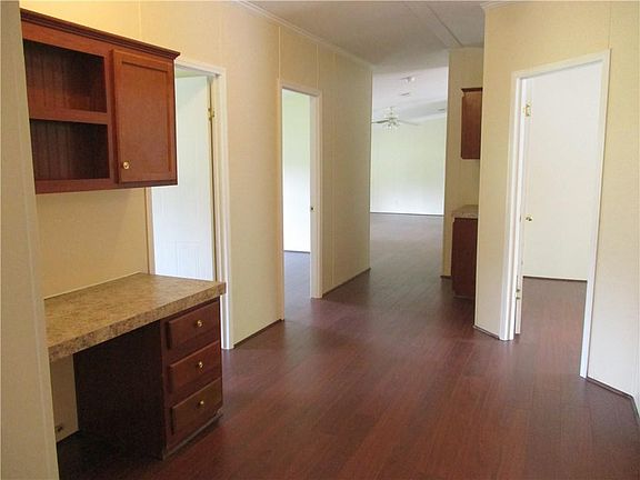 4th image of 124 Long Creek Dr