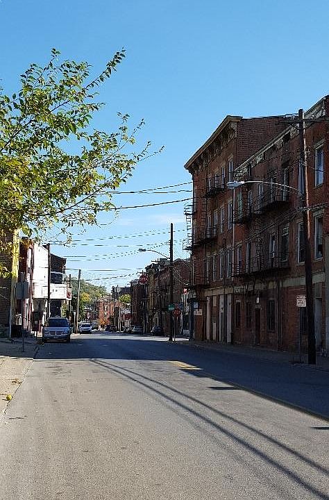2nd image of 303 W McMicken Ave