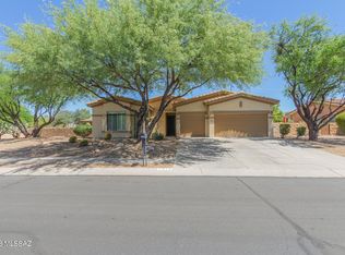 11976 N Thornbush Dr, Oro Valley, AZ 85737
