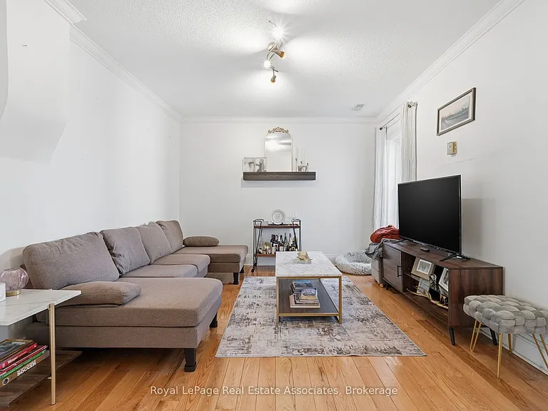 12 Nelson St — Photo 7